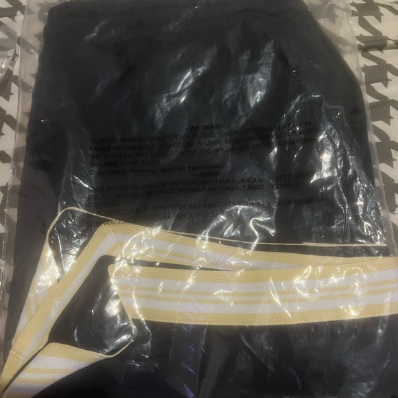 2pair of Paper Plane shorts popular brand black pair and one is a red pair 2XL - Picture 2 of 3